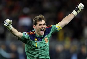 Casillas86